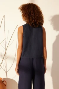 TRENDYOLMİLLA Navy Blue 100% Linen Sleeveless Blouse - Image 6