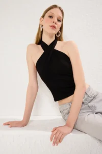 TRENDYOLMİLLA Black Barbell Neck Fitted Flexible Knitting Blouse