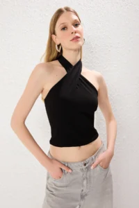 TRENDYOLMİLLA Black Barbell Neck Fitted Flexible Knitting Blouse - Image 2