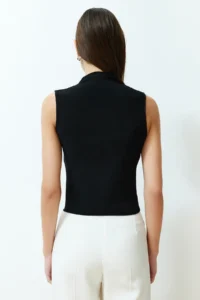 TRENDYOLMİLLA Black Zero Sleeve Shirred Flexible Knitting Blouse - Image 6
