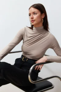 TRENDYOLMİLLA Stone Shirred Square Neck Body-fitting Flexible Knitting Blouse