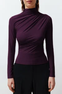 TRENDYOLMİLLA Plum Shirred Square Neck Body-fitting Flexible Knitting Blouse - Image 4