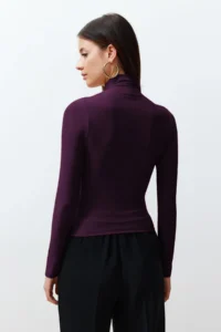 TRENDYOLMİLLA Plum Shirred Square Neck Body-fitting Flexible Knitting Blouse - Image 6