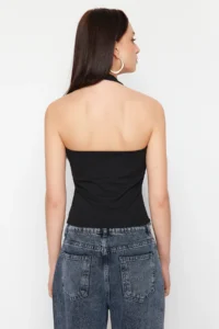 TRENDYOLMİLLA Black Fitted Flexible Knitting Blouse - Image 6