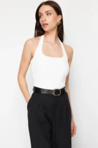 TRENDYOLMİLLA White Fitted Flexible Knitting Blouse - Image 2
