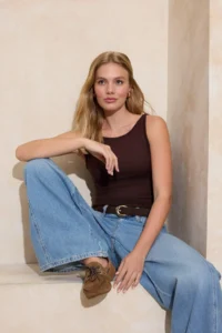 TRENDYOLMİLLA Brown Sleeveless Fitted Flexible Knitting Blouse - Image 2
