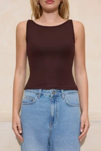 TRENDYOLMİLLA Brown Sleeveless Fitted Flexible Knitting Blouse - Image 3