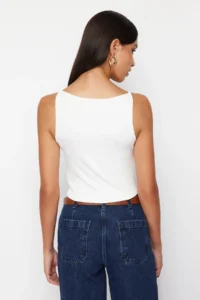 TRENDYOLMİLLA White Sleeveless Fitted Flexible Knitting Blouse - Image 6