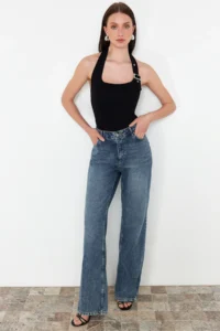 TRENDYOLMİLLA Black Barbell Neck Belt Detailed Fitted Knitting Blouse - Image 2