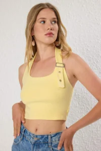 TRENDYOLMİLLA Light Yellow Barbell Neck Belt Detailed Fitted Knitting Blouse