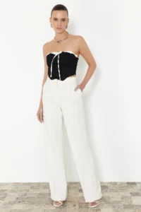 TRENDYOLMİLLA Black Binding Detailed Strapless Crop Weaving Blouse