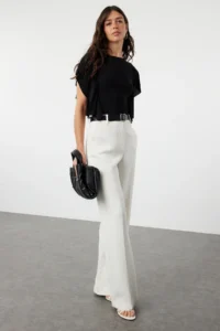 TRENDYOLMİLLA Black Sleeves Ruffle Detailed Crew Neck Flexible Knitting Blouse - Image 3