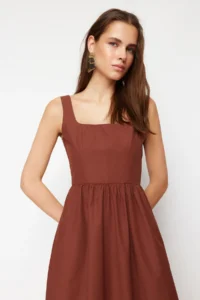 TRENDYOLMİLLA Brown Waist Midi Corset Stitching Detailed Midi Weaving Dress - Image 3
