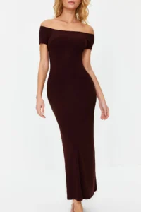 TRENDYOLMİLLA Brown Carmen Collar Fitted Flexible Knitting Maxi Pen Dress - Image 4