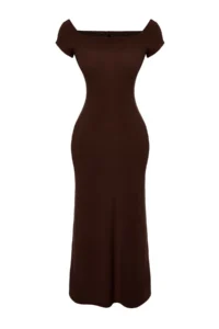 TRENDYOLMİLLA Brown Carmen Collar Fitted Flexible Knitting Maxi Pen Dress - Image 7