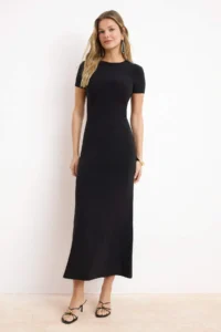 TRENDYOLMİLLA Black Short Sleeve bodycone/Fitting Crew Neck Flexible Knitting Maxi Pen Dress