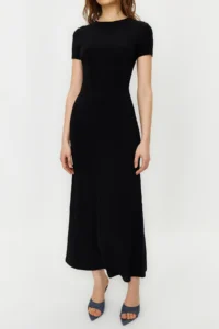 TRENDYOLMİLLA Black Short Sleeve bodycone/Fitting Crew Neck Flexible Knitting Maxi Pen Dress - Image 8