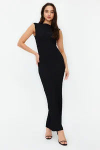 TRENDYOLMİLLA Black textured Material Fitted Moon Arm Knitting Flexible Midi Pen Dress