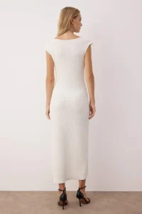 TRENDYOLMİLLA Ecru textured Material Fitted Moon Arm Flexible Knitting Midi Pen Dress - Image 4