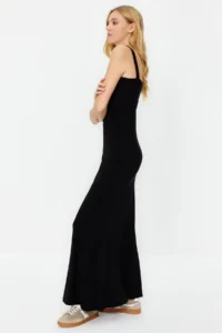 TRENDYOLMİLLA Black Thick Sleeveless Fitted Flexible Knitting Maxi Pen Dress - Image 2