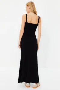 TRENDYOLMİLLA Black Thick Sleeveless Fitted Flexible Knitting Maxi Pen Dress - Image 6