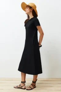 TRENDYOLMİLLA Black with pocket Crew Neck A-line Knitting Midi Dress - Image 2