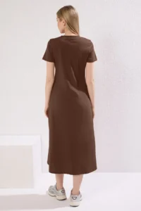 TRENDYOLMİLLA Brown Plain T-Shirt Dress Pocket Midi Knitting Dress - Image 4