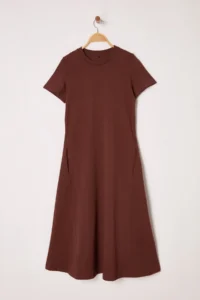 TRENDYOLMİLLA Brown Plain T-Shirt Dress Pocket Midi Knitting Dress - Image 5