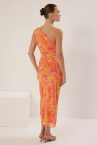 TRENDYOLMİLLA Orange Single Arm Fitted Accessory Detailed Tulle Flexible Knitting Midi Pen Dress - Image 4