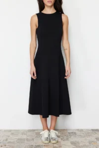 TRENDYOLMİLLA Black 100% Cotton skater/Waist Opening Crew Neck Sleeveless Midi Knitting Midi Dress - Image 4