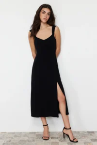 TRENDYOLMİLLA Black Heart Yaka slit Plain Flexible Knitting Midi Dress - Image 3