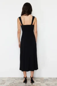 TRENDYOLMİLLA Black Heart Yaka slit Plain Flexible Knitting Midi Dress - Image 5