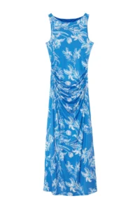 TRENDYOLMİLLA Mavi Floral Printed Shiny Surface Kayak Kaya Fitted Flexible Knitting Pen Dress - Image 6