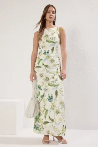 TRENDYOLMİLLA Ecru Floral Printed Shiny Surface Boat Kaya Fitted Flexible Knitting Pen Dress