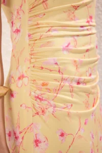 TRENDYOLMİLLA Orange Floral Printed Shiny Surface Boat Kaya Fitted Flexible Knitting Pen Dress - Image 3