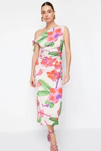 TRENDYOLMİLLA Multicolored Floral Printed Knitting Maxi Flexible Pen Dress - Image 3