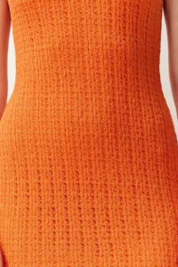 TRENDYOLMİLLA Orange Knitwear look shift/Plain Kesim Barbell Collar Midi Flexible Knitting Pen Dress - Image 4