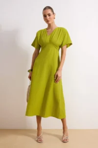 TRENDYOLMİLLA Oil Green A Cut Bodice Detailed V-neck Maxi Weaving Dress