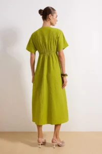 TRENDYOLMİLLA Oil Green A Cut Bodice Detailed V-neck Maxi Weaving Dress - Image 4