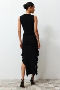 TRENDYOLMİLLA Black bodycone Zero Sleeve Slit Ruffle Detailed Flexible Thick Sandy Maxi Pen Dress - Image 6