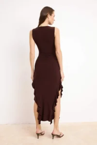 TRENDYOLMİLLA Brown bodycone Zero Sleeve Slit Ruffle Detailed Flexible Maxi Pen Dress - Image 4