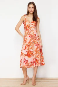 TRENDYOLMİLLA Pink Floral A Cut Viscose Midi Weaving Dress