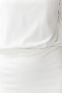 TRENDYOLMİLLA White Plain Soft Fabric Fitted Short Sleeve Flexible Knitting Dress - Image 5