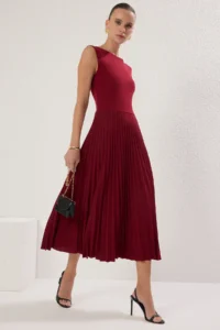 TRENDYOLMİLLA Burgundy pleated Lined Sleeveless Flexible Knitting Midi Dress