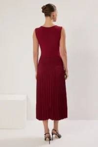 TRENDYOLMİLLA Burgundy pleated Lined Sleeveless Flexible Knitting Midi Dress - Image 4
