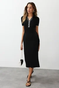 TRENDYOLMİLLA Black Midi Polo Shirt Collar Dress - Image 3