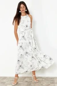 TRENDYOLMİLLA White animals shift Barbell Neck Lined Maxi Lined Weaving Dress - Image 3