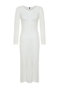 TRENDYOLMİLLA Ecru Soft textured Loose Knitting Detailed Knitwear Maxi Dress - Image 8