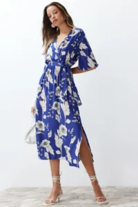 TRENDYOLMİLLA Mavi Belted flower patterned A Cut Double breasted Yaka Midi Weaving Dress