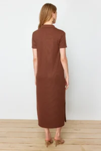 TRENDYOLMİLLA Brown Polo Shirt Collar shift/Nromal Kesim Midi Knitting Dress - Image 6